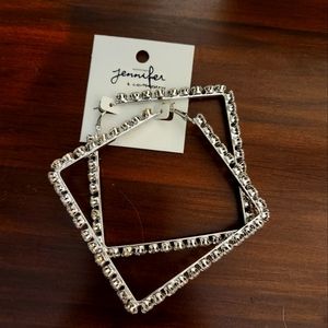 New Pebby Forevee Earrings